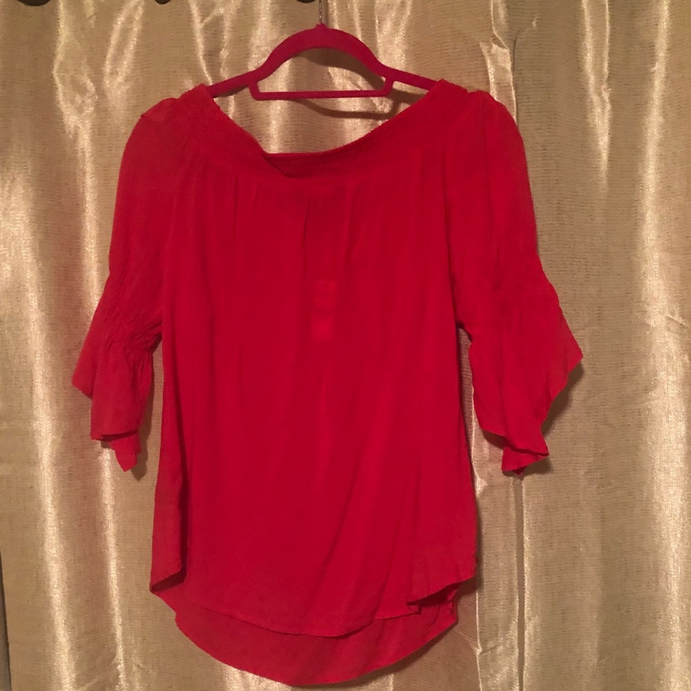 NWT Express coral off the shoulder top size small
